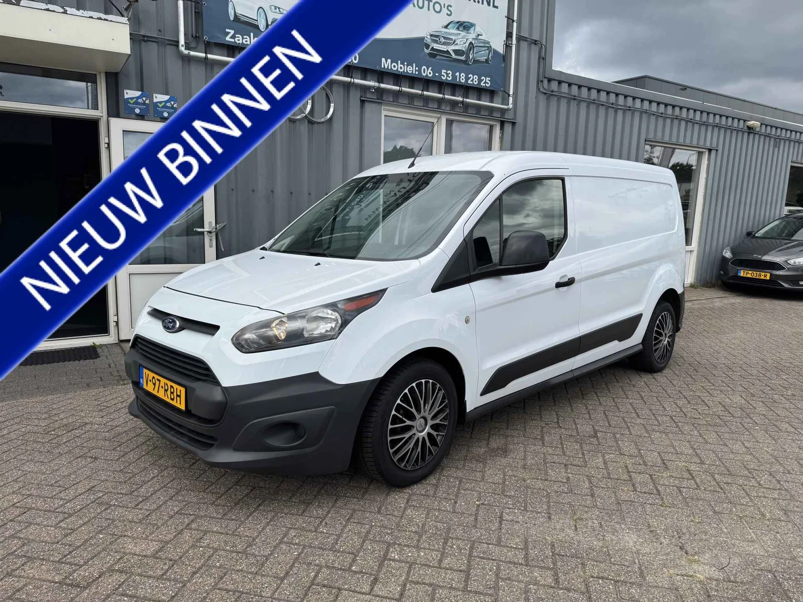 Ford Transit Connect (2015) — foto 1