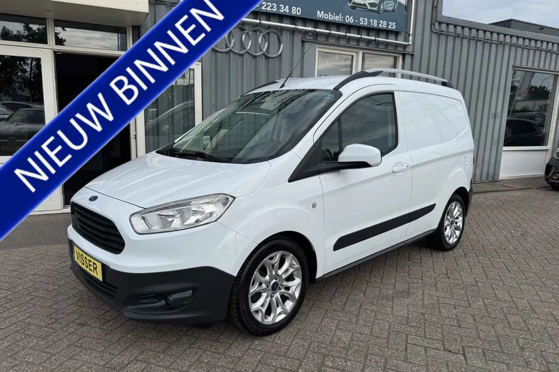 Ford Transit Courier (2017)