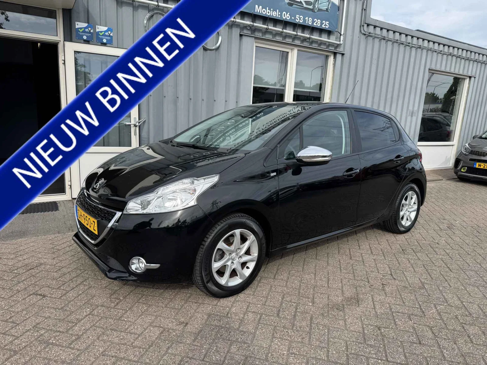 Peugeot 208 (2015) — foto 1