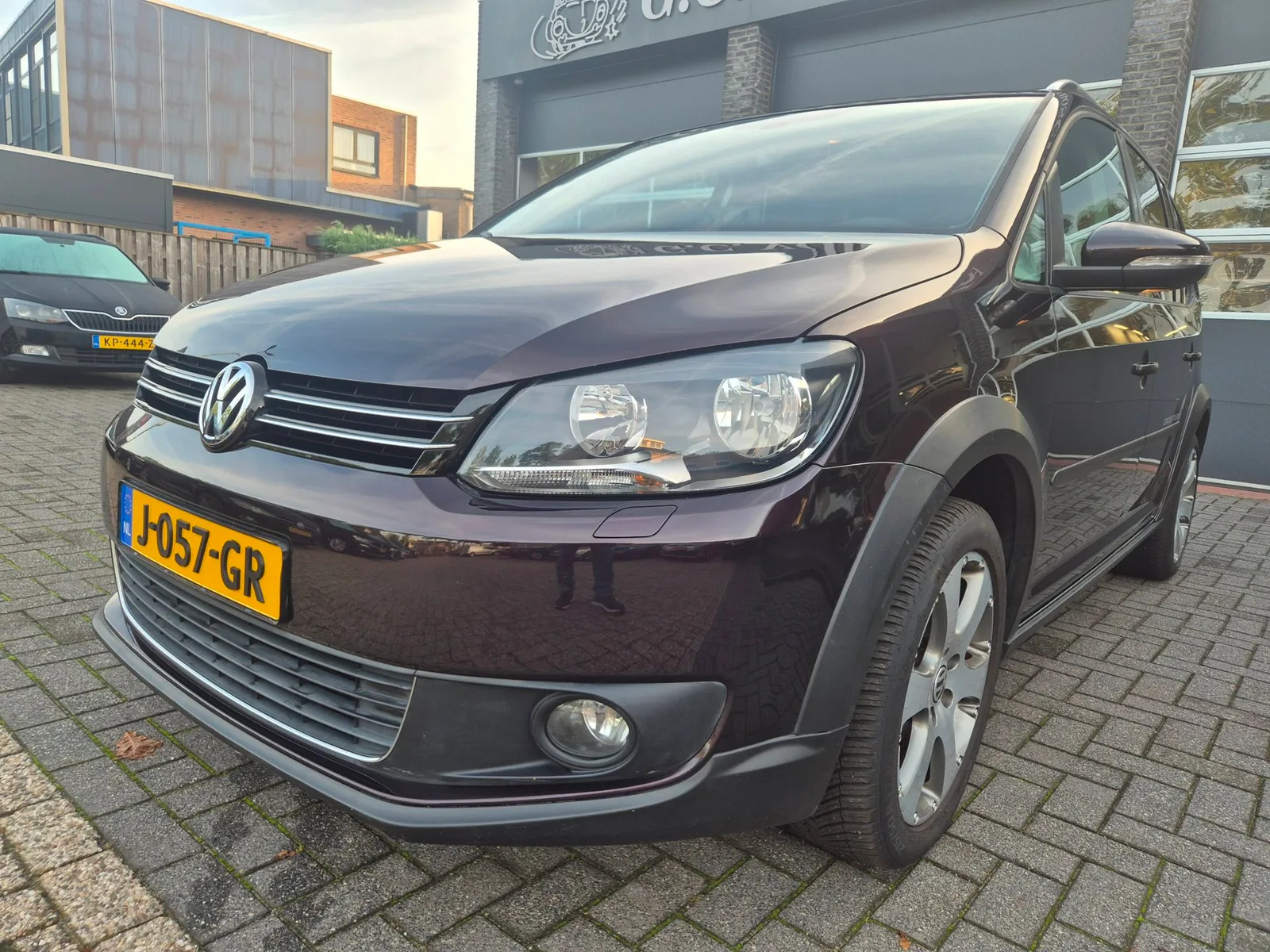 Volkswagen Touran (2013) — foto 1
