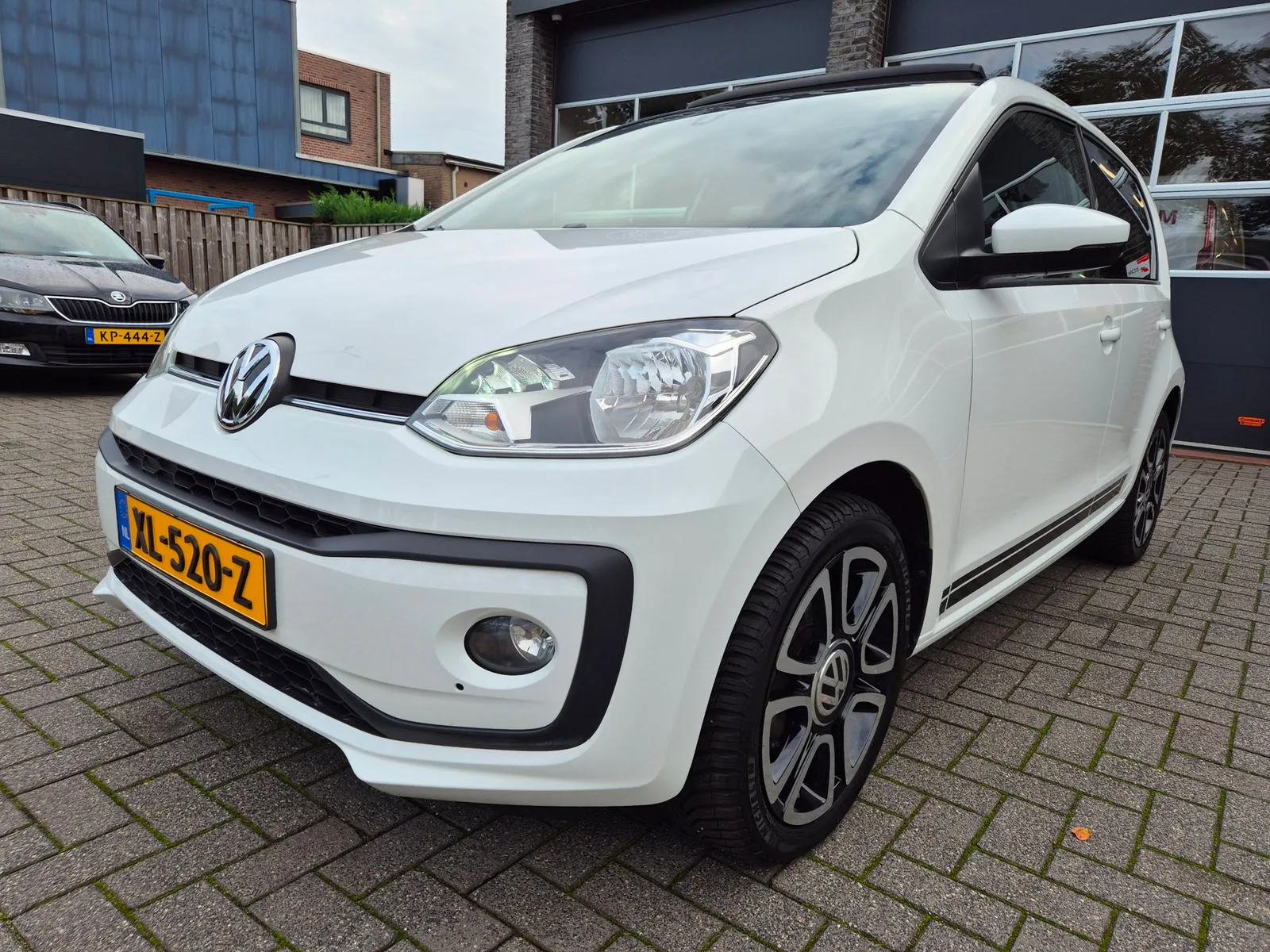 Volkswagen Up! (2019) — foto 1