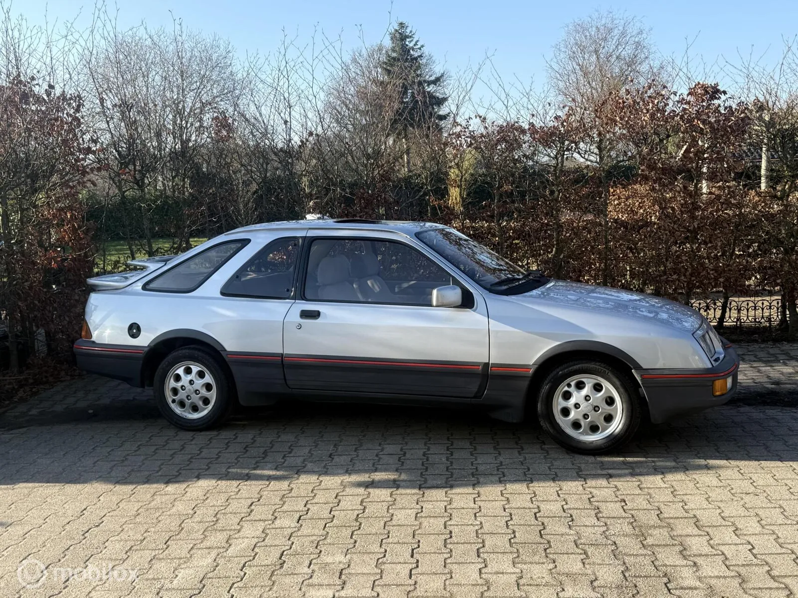 Ford Sierra (1983) — foto 1