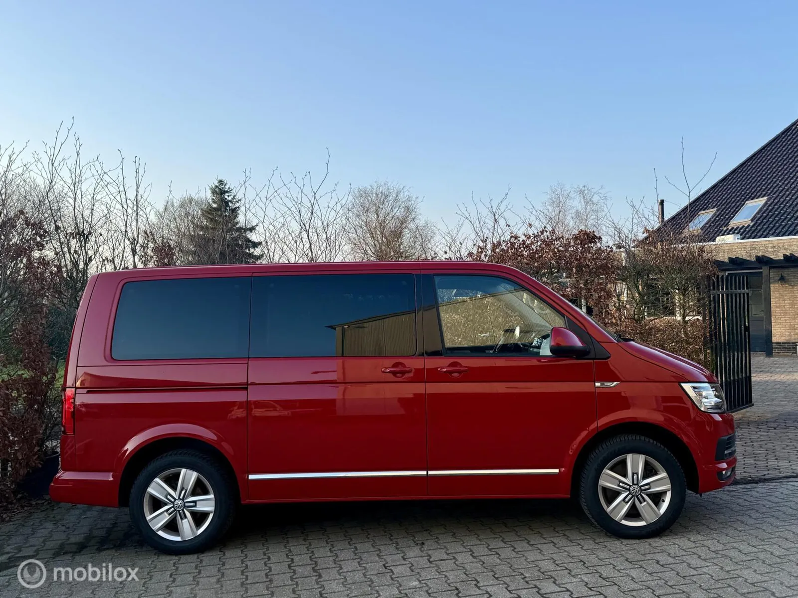 Volkswagen Transporter (2017) — foto 1