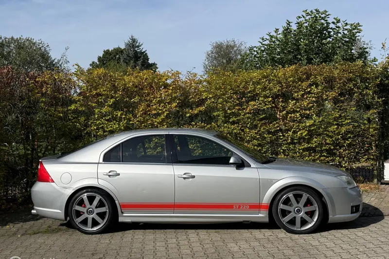 Ford Mondeo (2002)