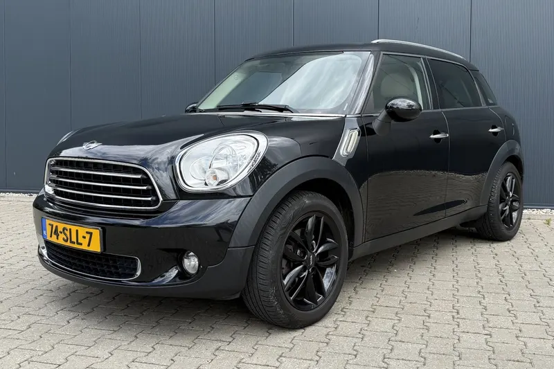 MINI Countryman (2011)
