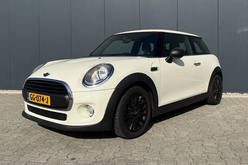 MINI One (2015)