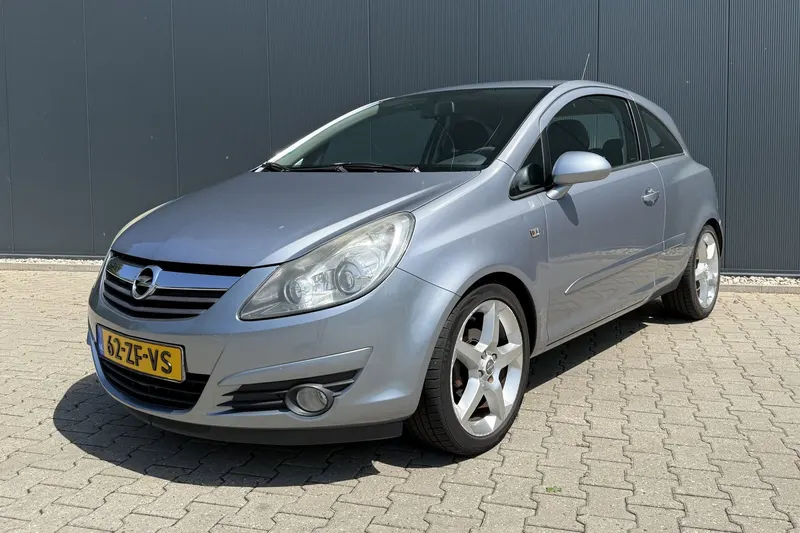 Opel Corsa (2008)