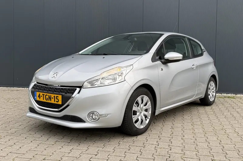 Peugeot 208 (2014)