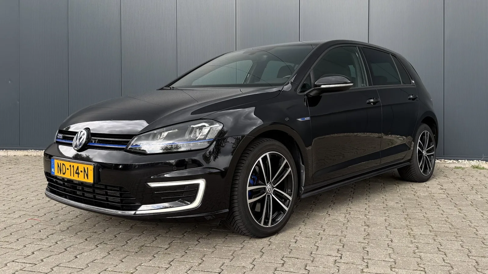 Volkswagen Golf (2016) — foto 1
