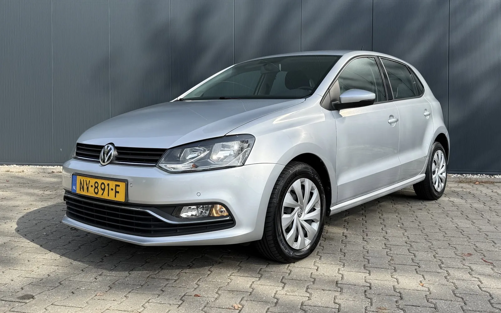 Volkswagen Polo (2016) — foto 1