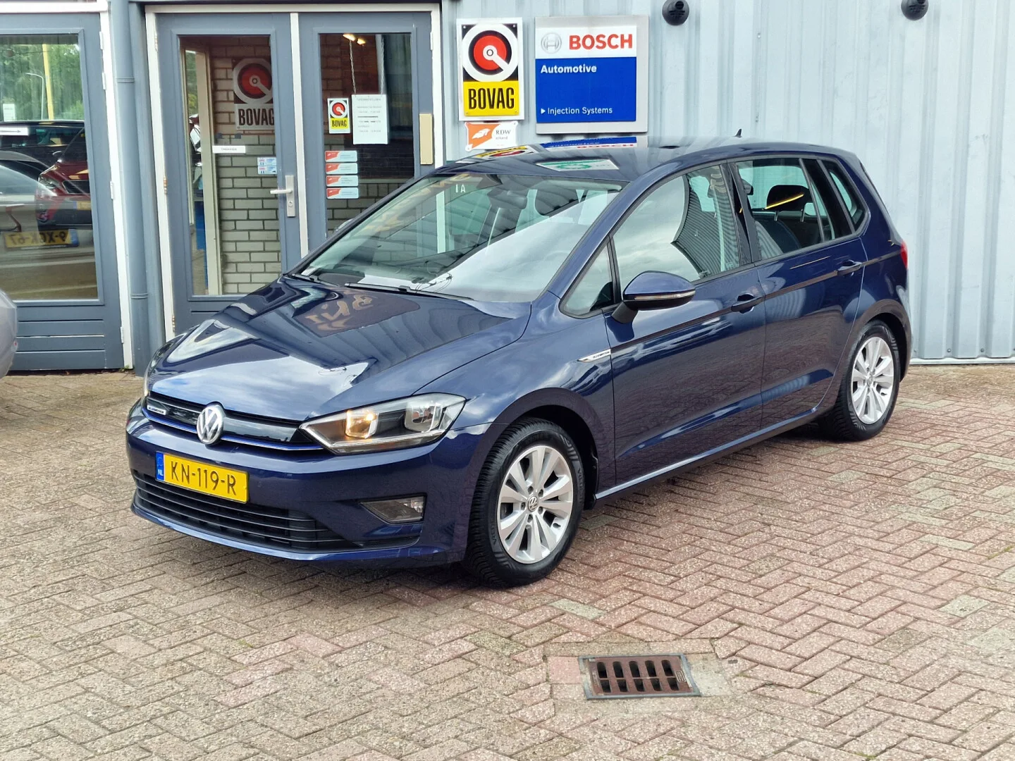 Volkswagen Golf Sportsvan (2016) — foto 1