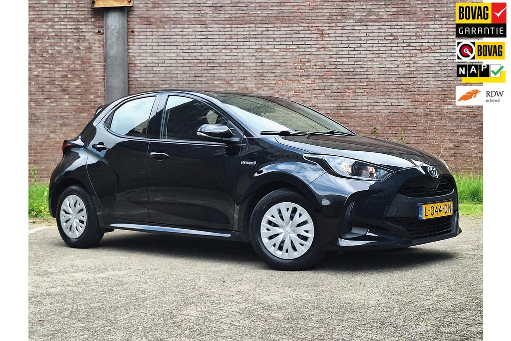 Toyota Yaris (2021) — foto 1