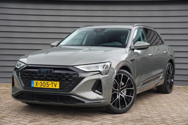 Audi Q8 e-tron (2024)