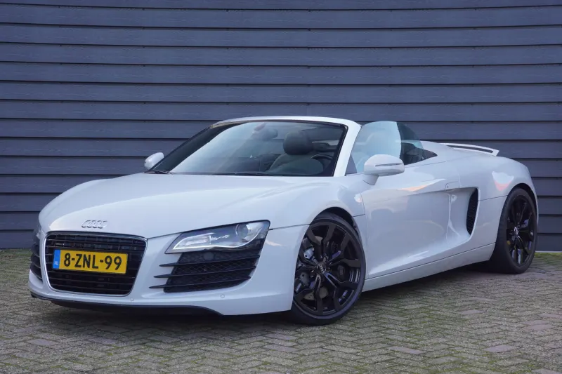 Audi R8 (2011)