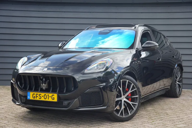 Maserati Grecale (2023)