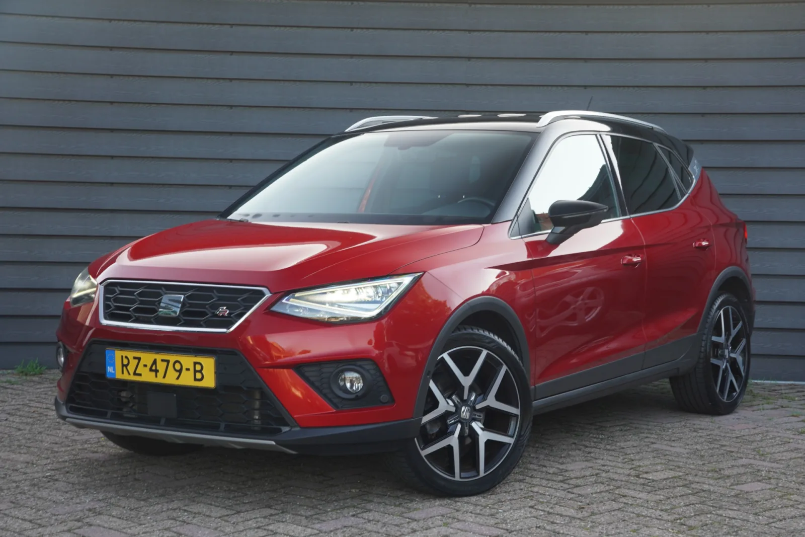 SEAT Arona (2018) — foto 1