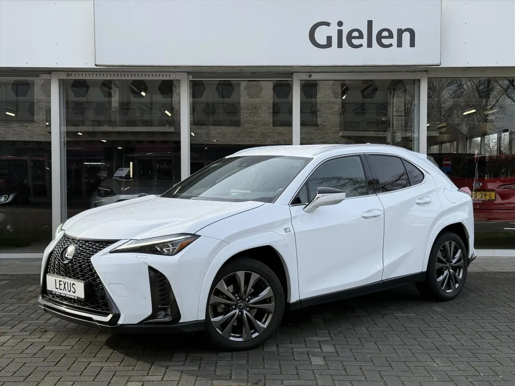 Lexus UX (2023) — foto 1