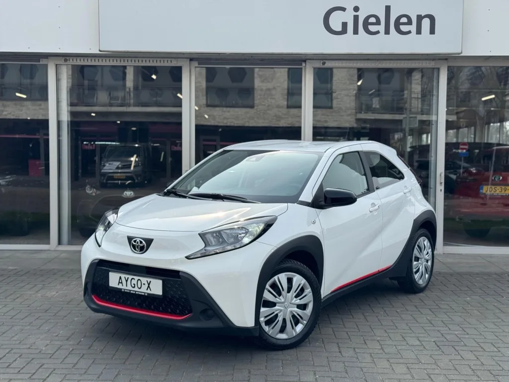 Toyota Aygo X (2023) — foto 1