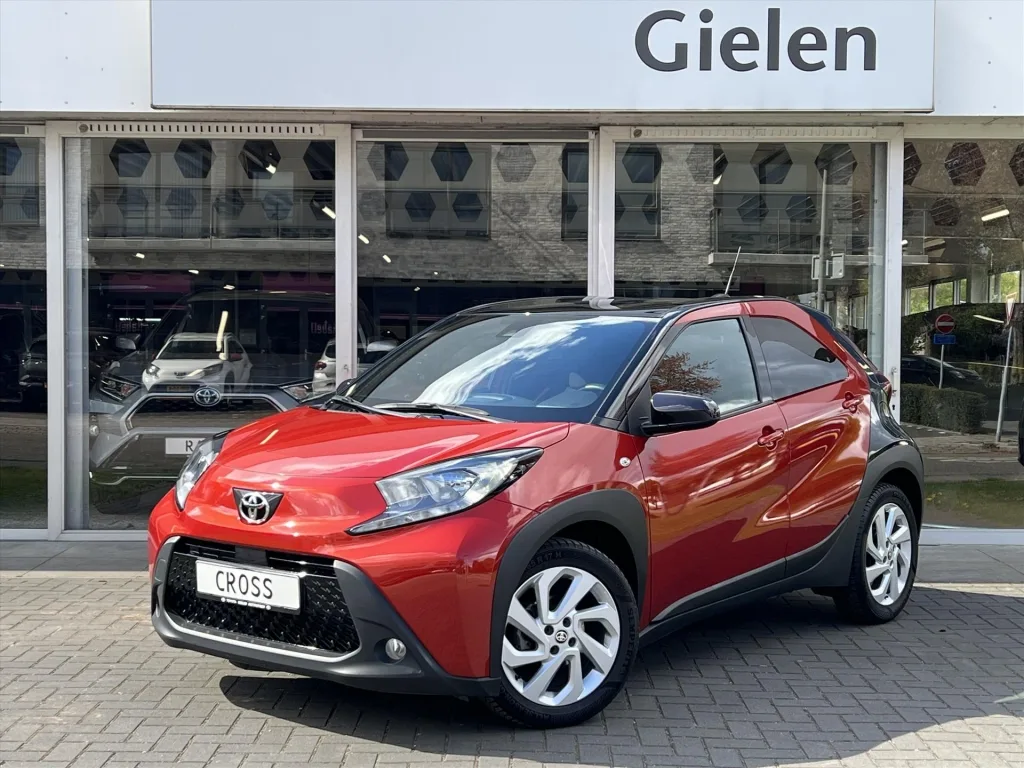 Toyota Aygo X (2022) — foto 1