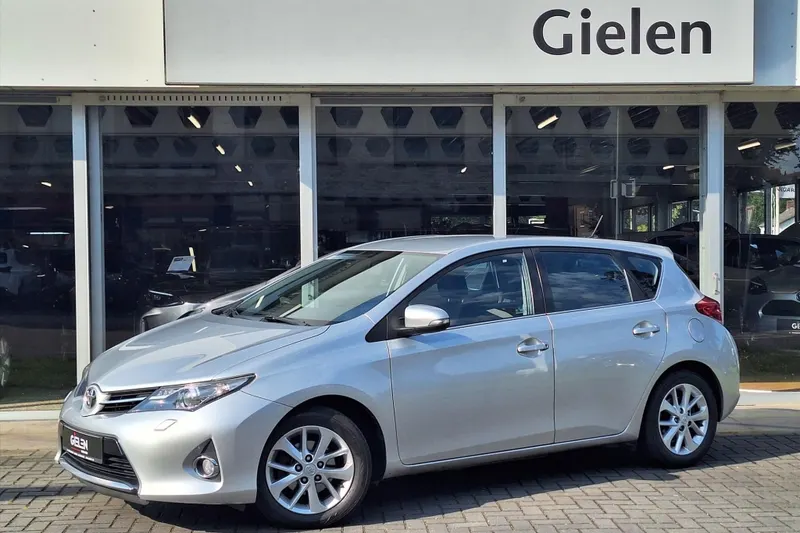Toyota Auris (2015)