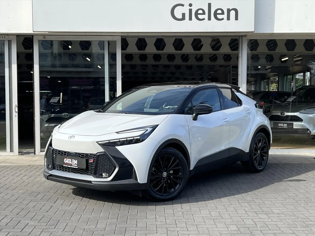 Toyota C-HR (2024) — foto 1