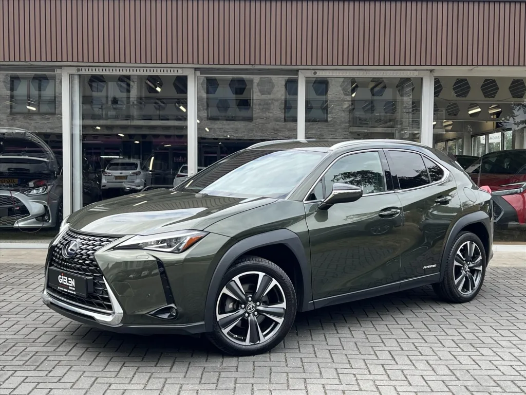 Lexus UX (2022) — foto 1