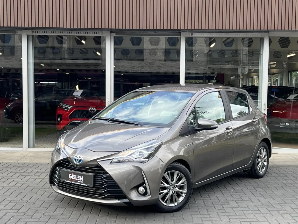 Toyota Yaris (2018) — foto 1