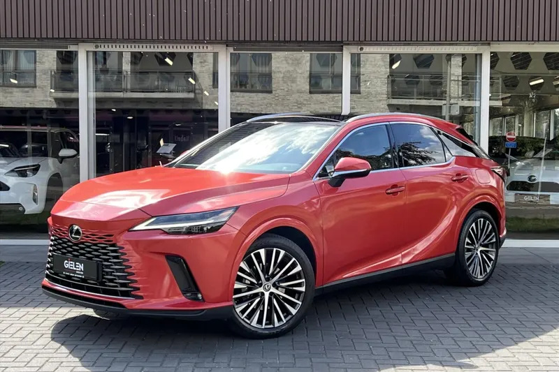 Lexus RX (2023)