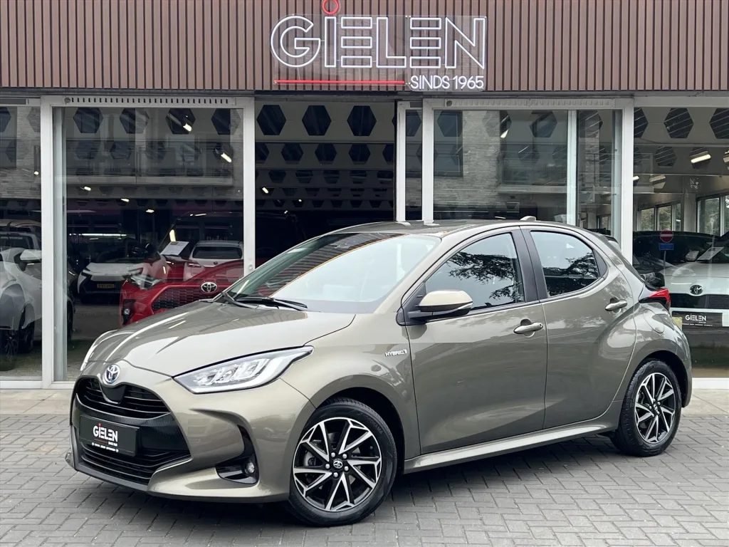 Toyota Yaris (2020) — foto 1