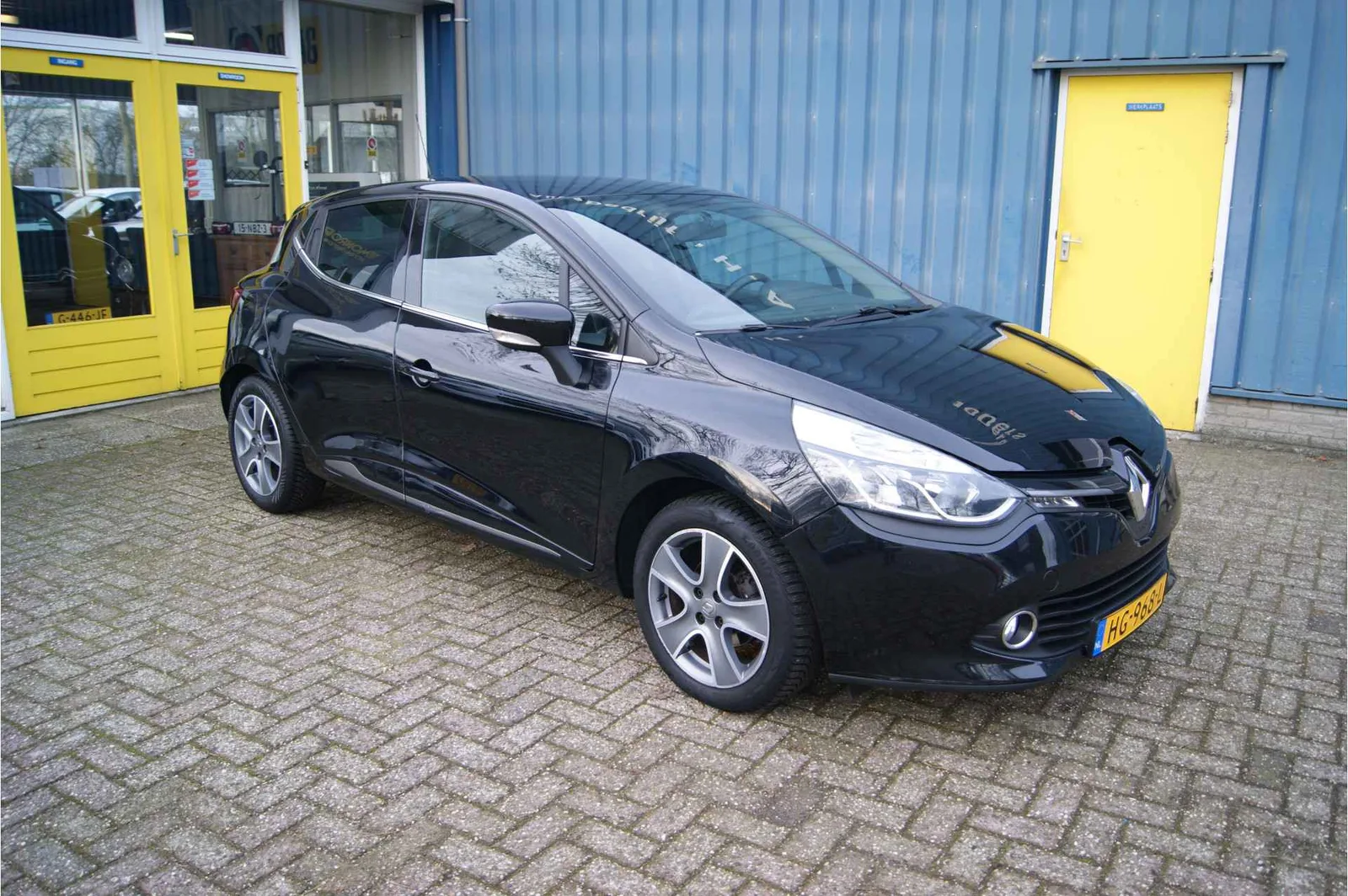 Renault Clio (2015) — foto 1