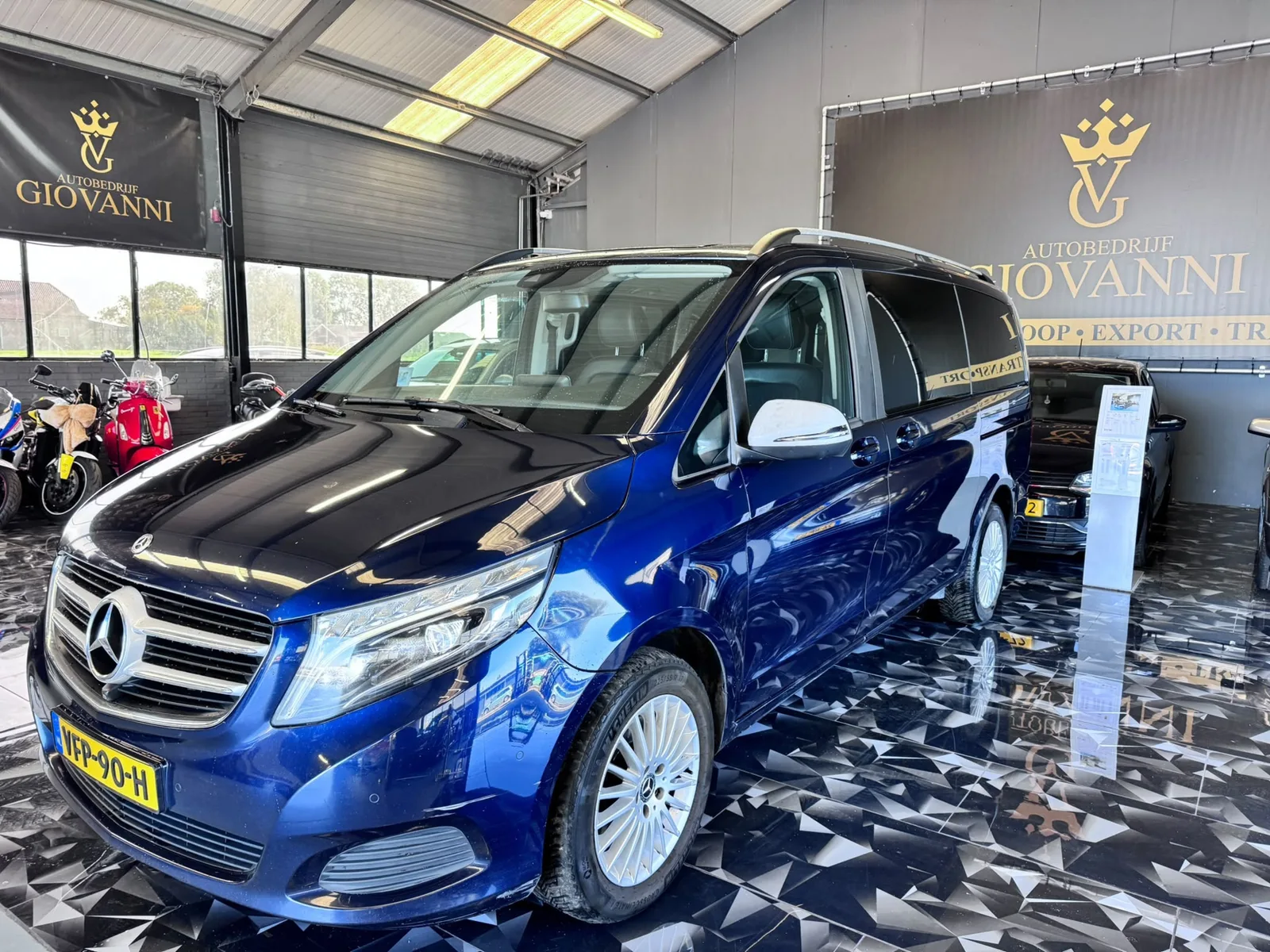 Mercedes-Benz V-Klasse (2018) — foto 1