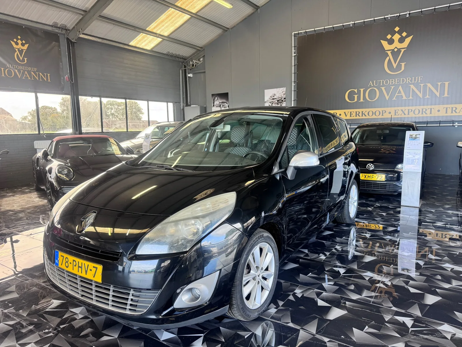 Renault Grand Scénic (2011) — foto 1