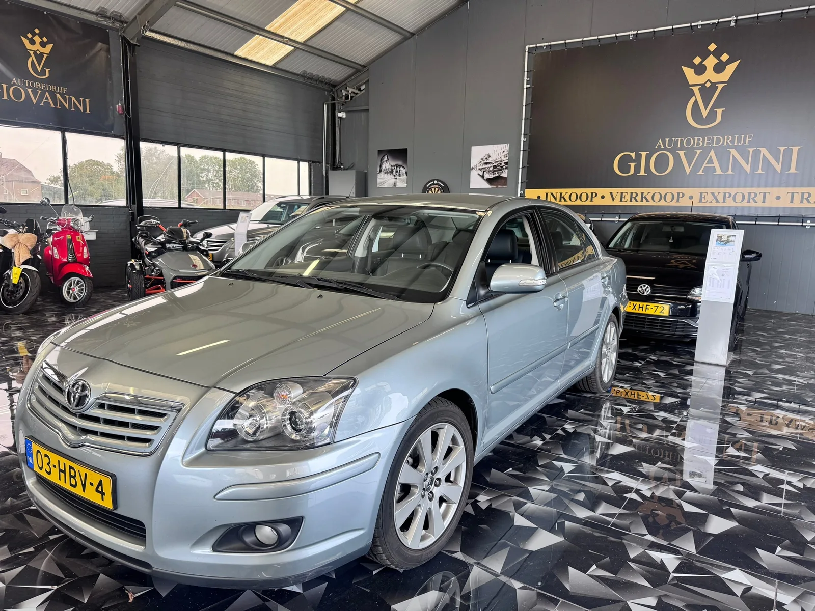 Toyota Avensis (2008) — foto 1