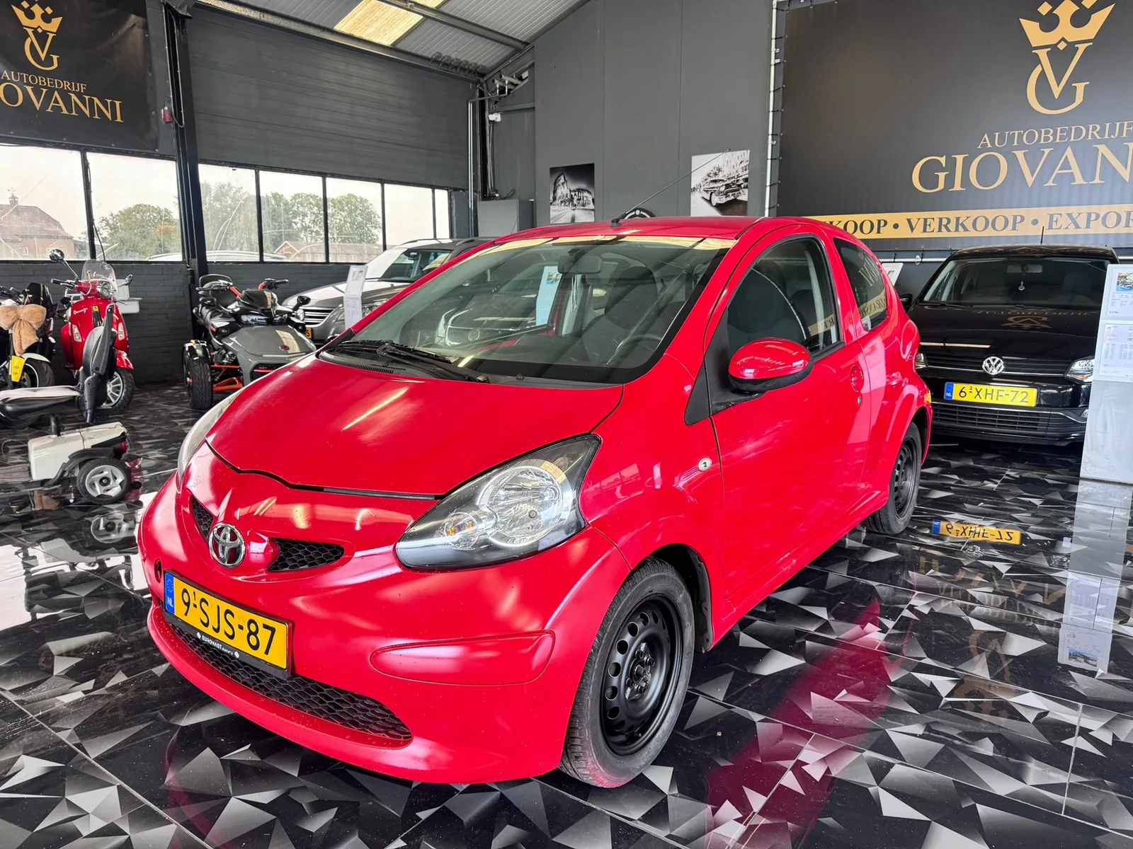 Toyota Aygo (2011) — foto 1