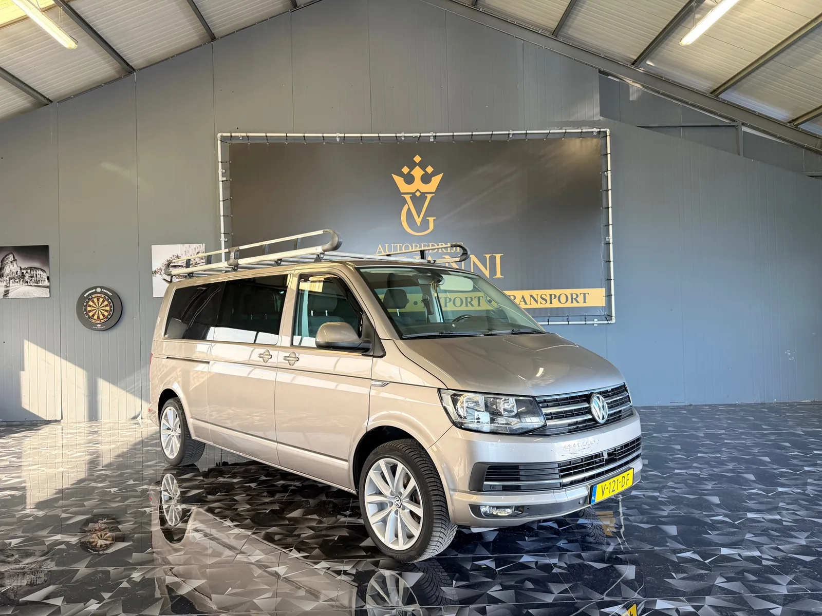 Volkswagen Transporter (2017) — foto 1