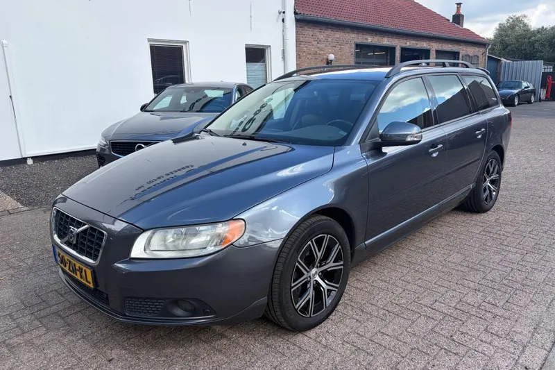 Volvo V70 (2008)