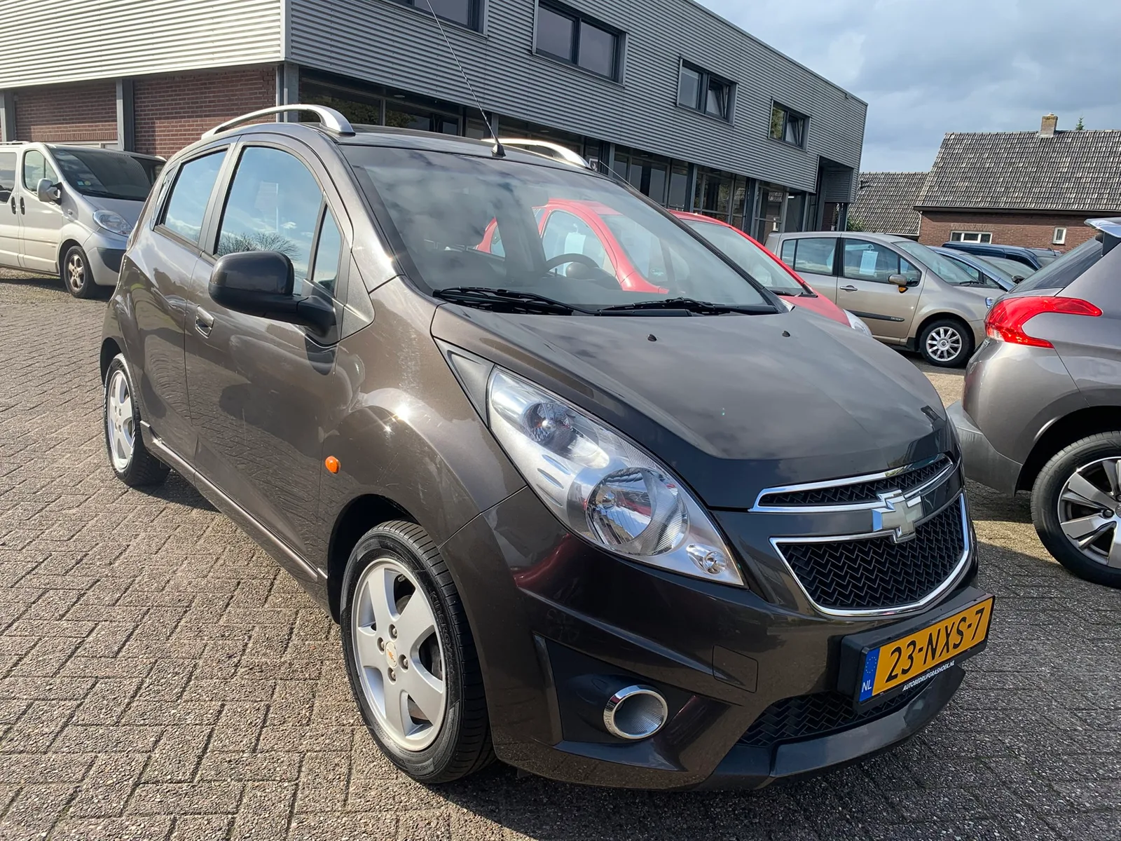 Chevrolet Spark (2010) — foto 1