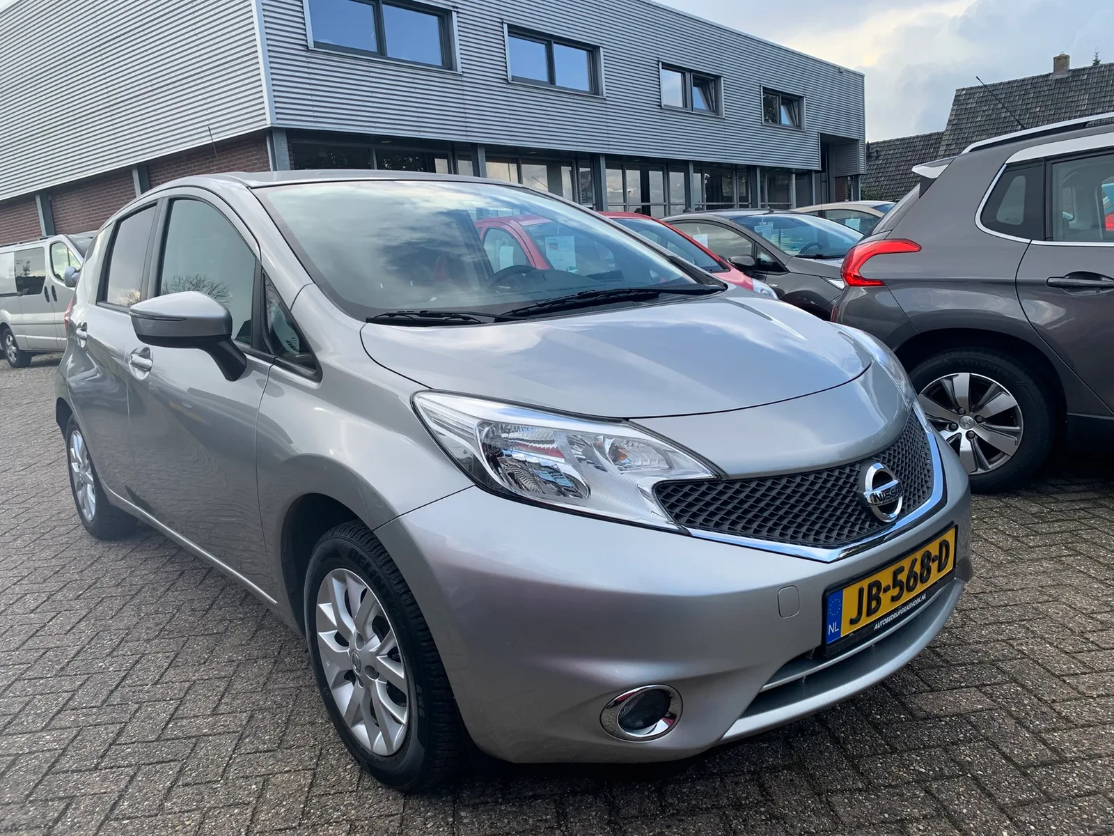 Nissan Note (2014) — foto 1
