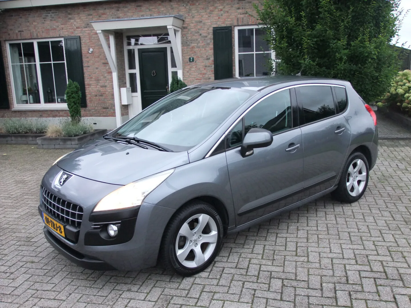 Peugeot 3008 (2012) — foto 1