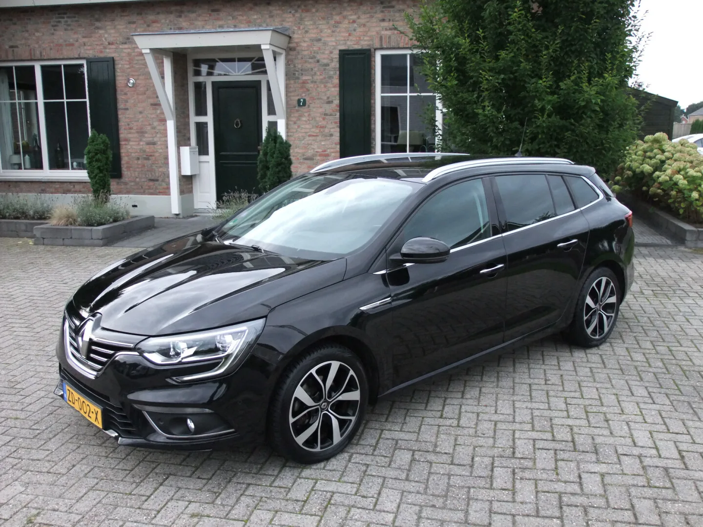 Renault Megane-estate (2019) — foto 1
