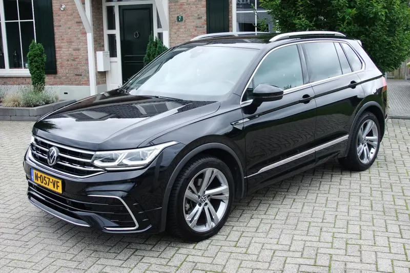 Volkswagen Tiguan (2022)