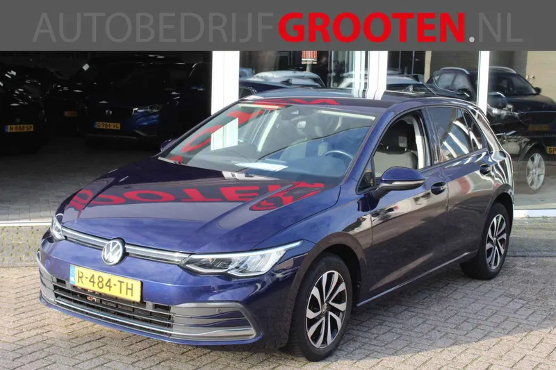 Volkswagen Golf (2022)