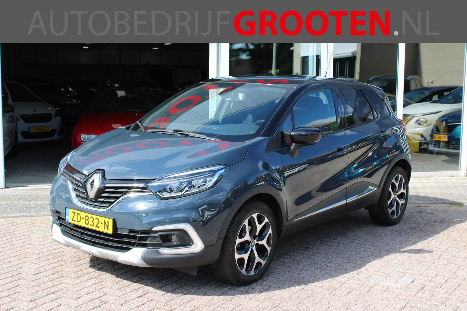 Renault Captur (2019) — foto 1
