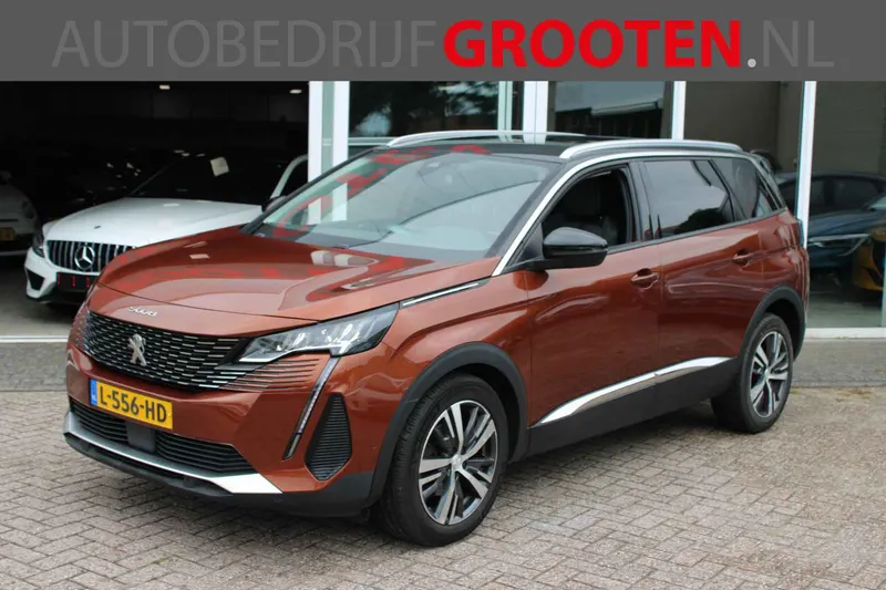 Peugeot 5008 (2021)