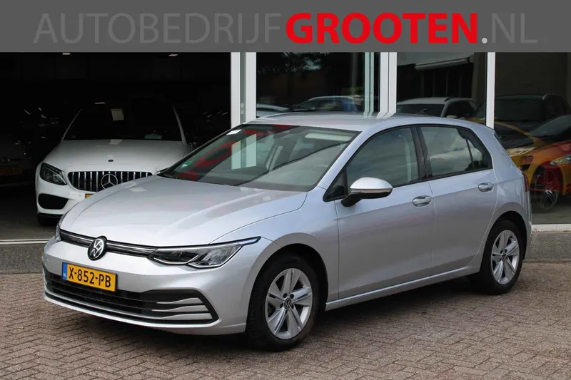 Volkswagen Golf (2024)