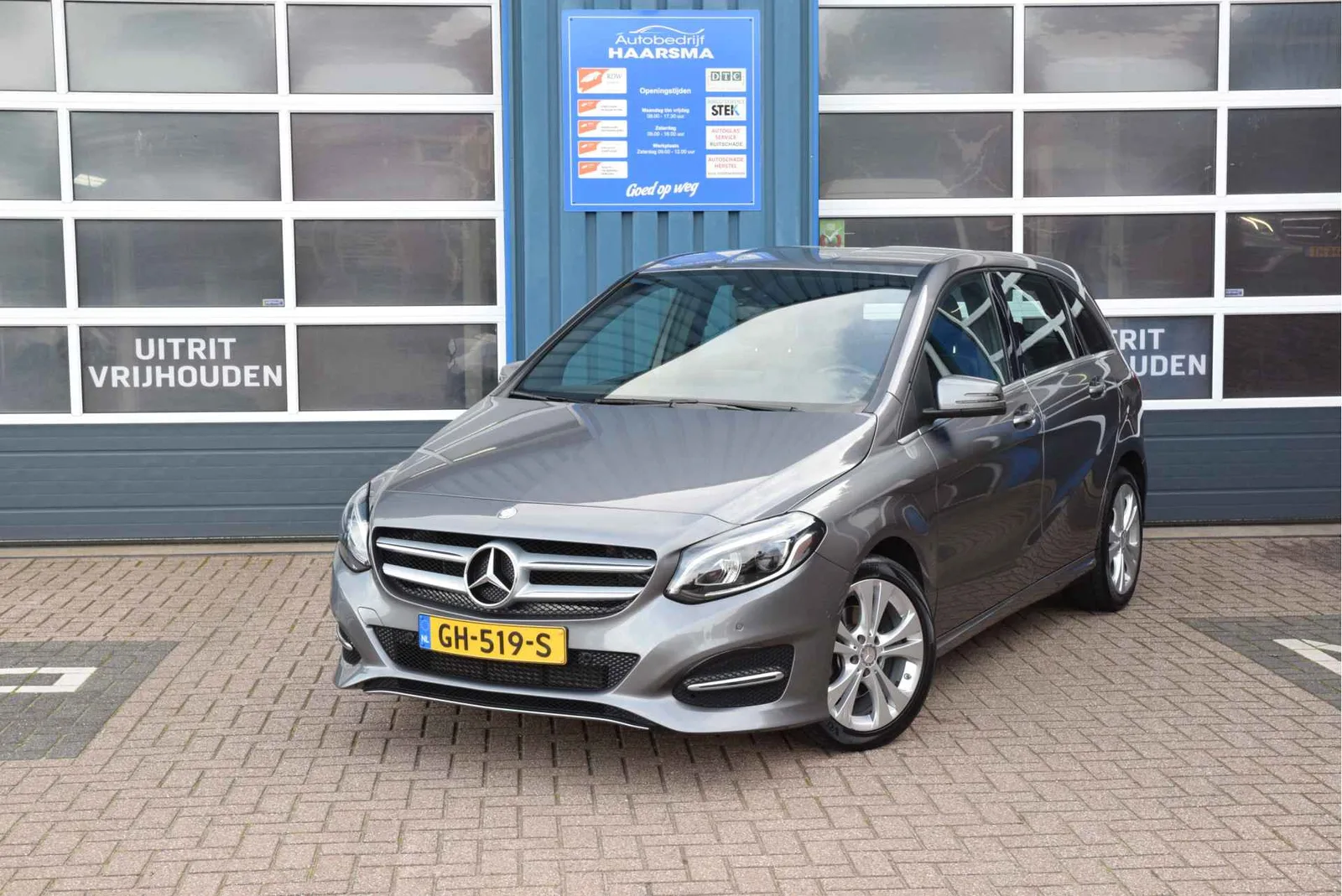 Mercedes-Benz B-Klasse (2015) — foto 1