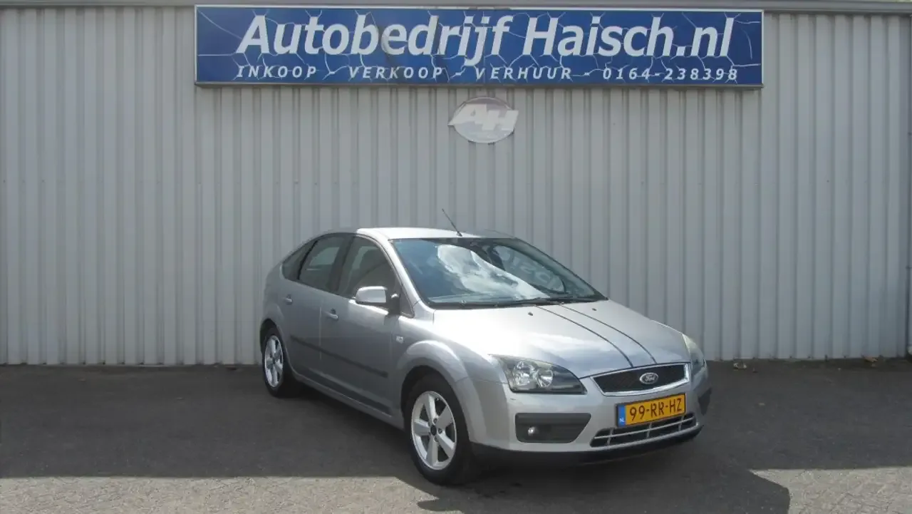 Ford Focus (2005) — foto 1
