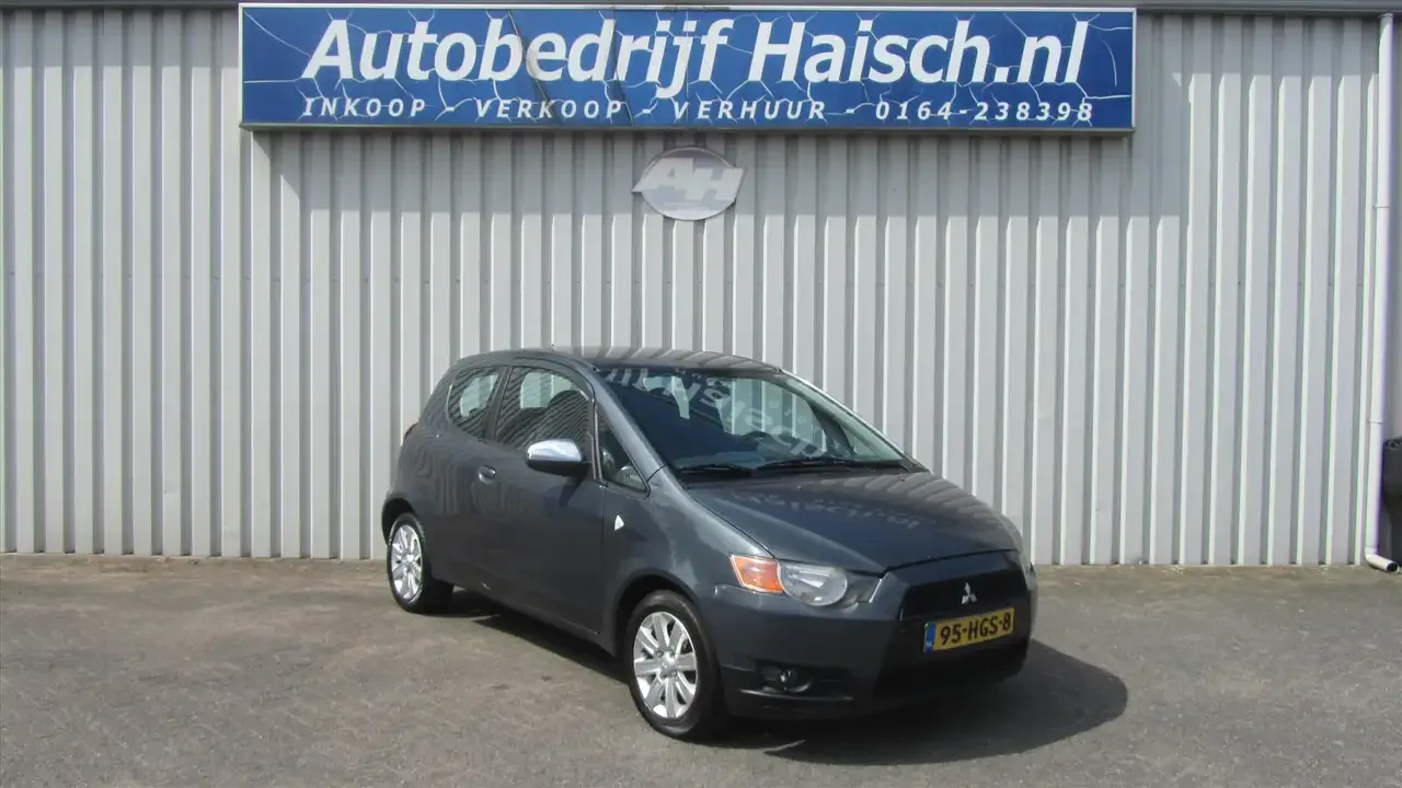Mitsubishi Colt (2008) — foto 1