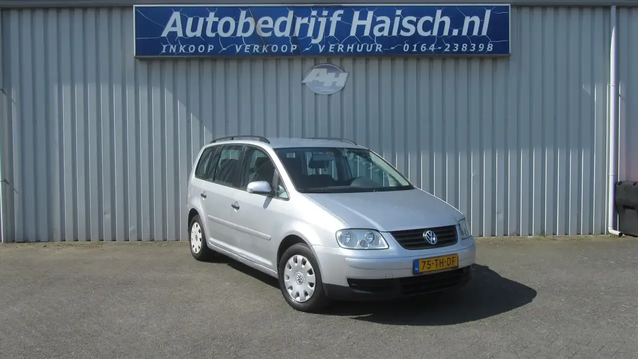 Volkswagen Touran (2006) — foto 1