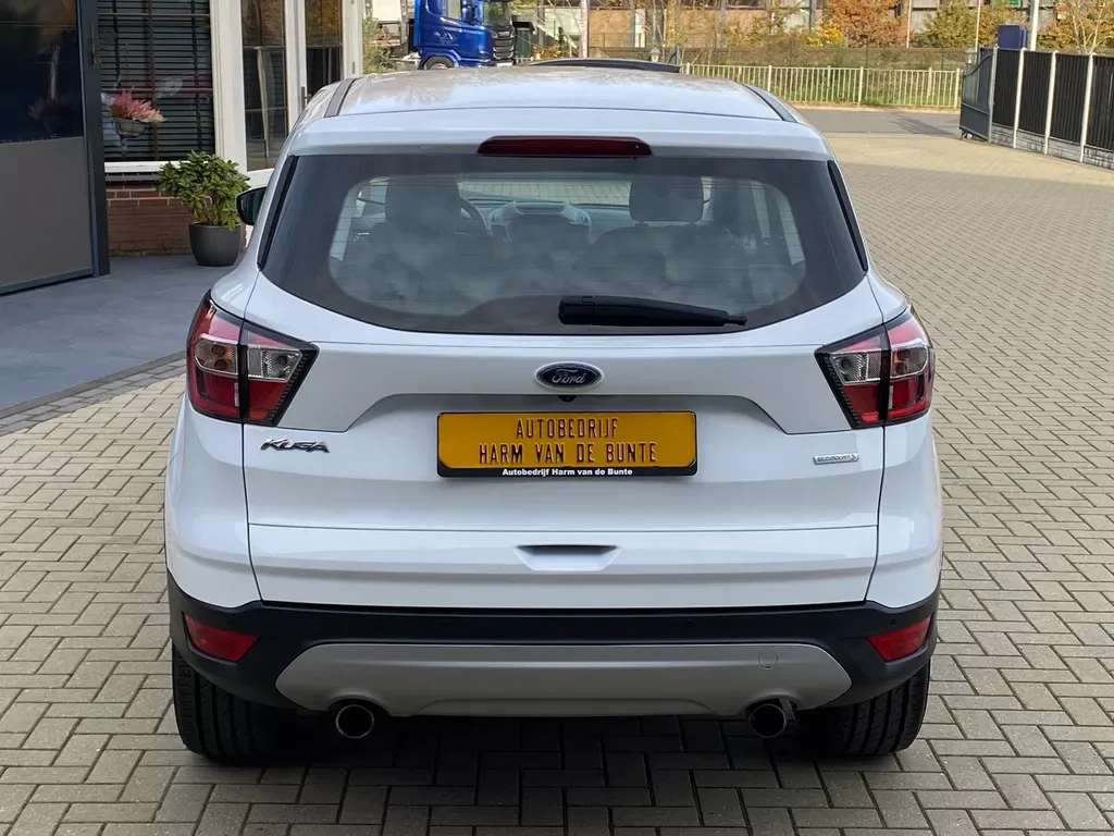 Ford Kuga (2018) — foto 1